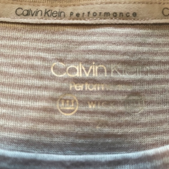 5 for $12. 1X Calvin Klein layering long sleeve tee - Picture 2 of 3